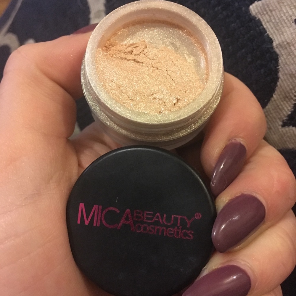 Gold Highlight Powder